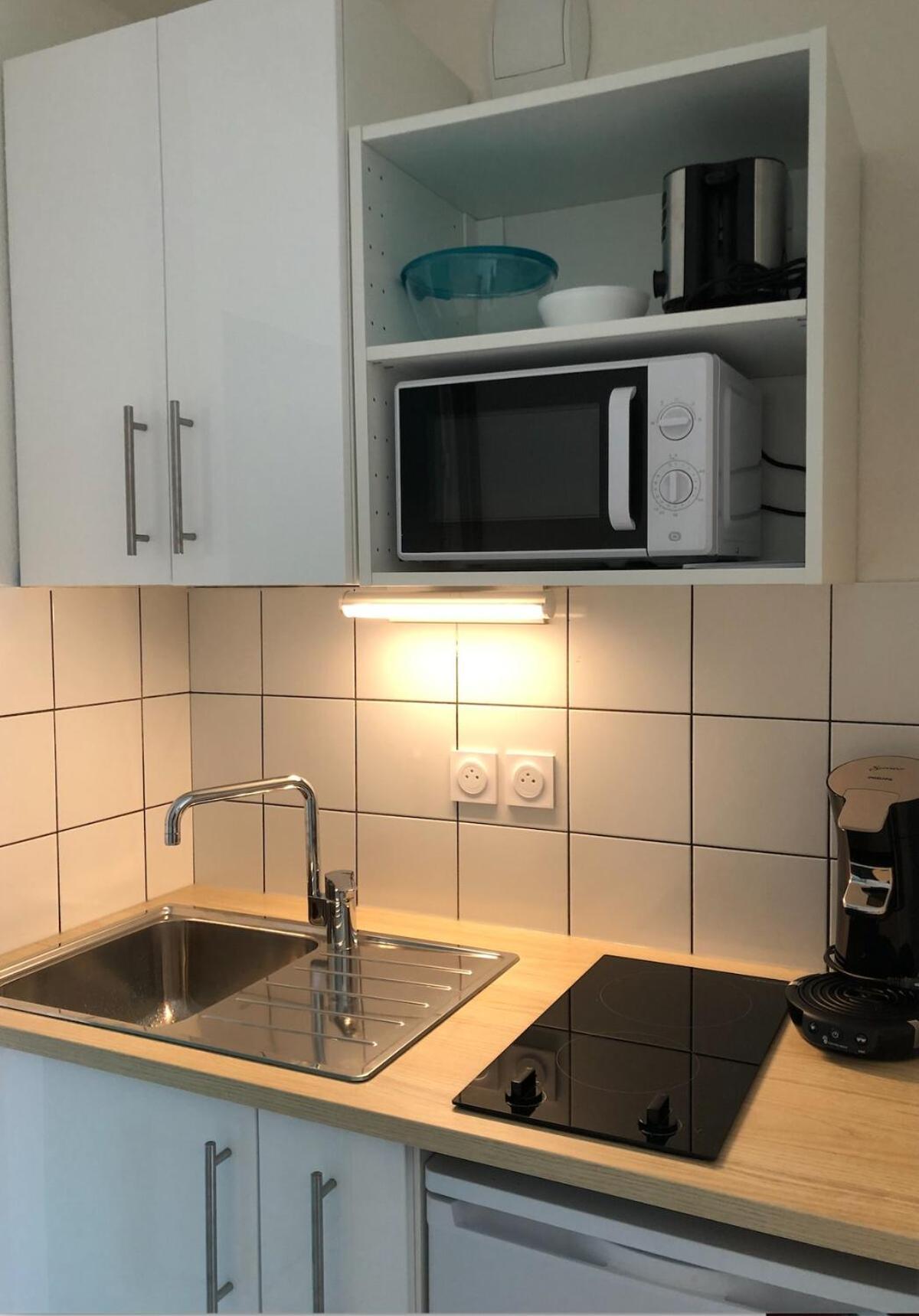 F1 Avec Vue Degagee, 6 M2 Terrasse, Wi-fi * Clermont-Ferrand